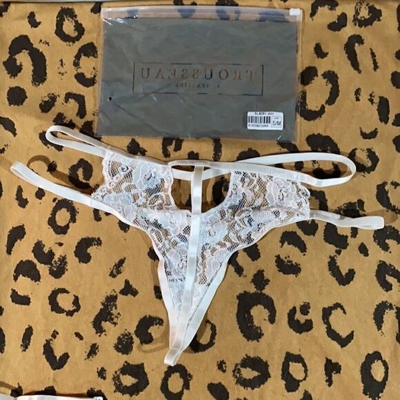 Bridal Line 3 piece   - Picture 3 of 5